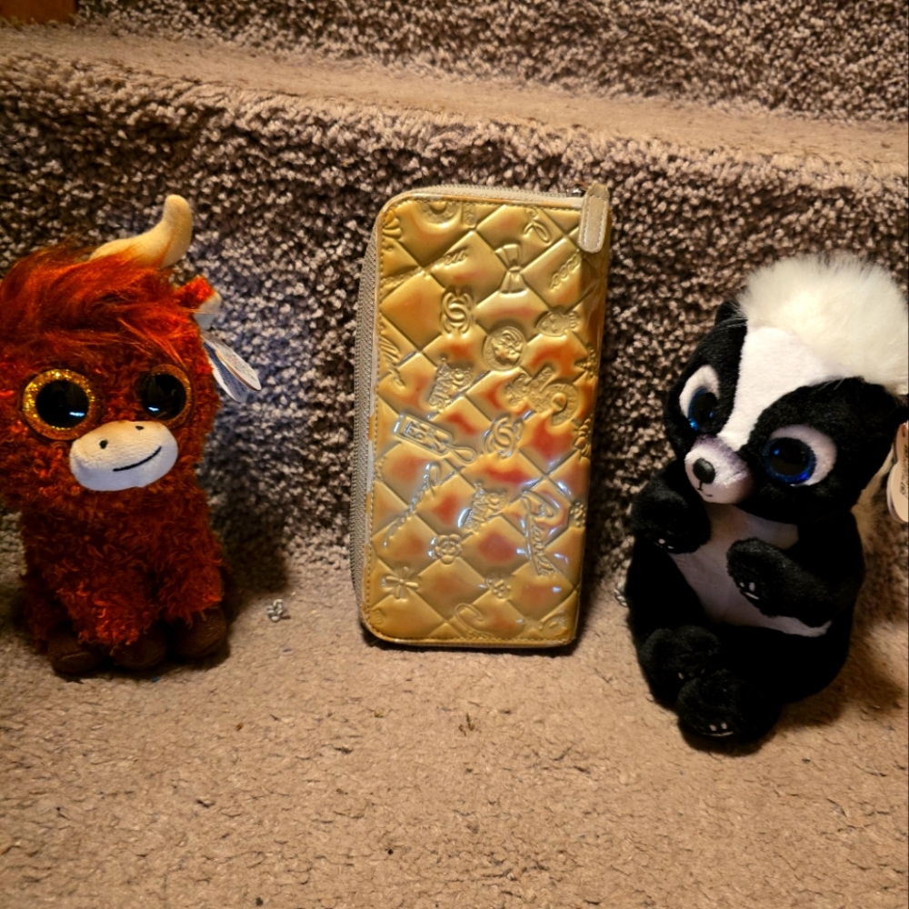 Gold Quilted Chanel Wallet